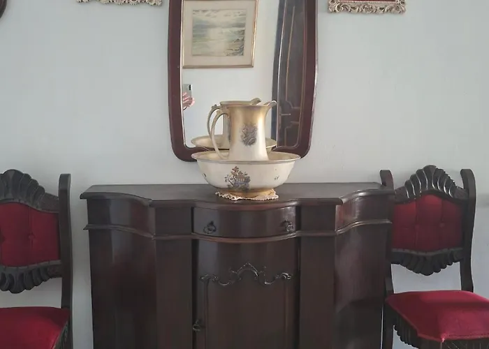 Apartment Large Duplex With 10min Walk From Malta Airport - Sleeps 7